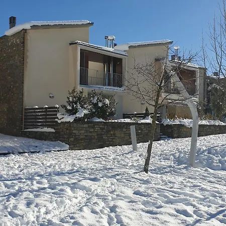 Chalet Adosado Entero, Bbq Y Piscina Comunitaria Sabinanigo Exterior photo