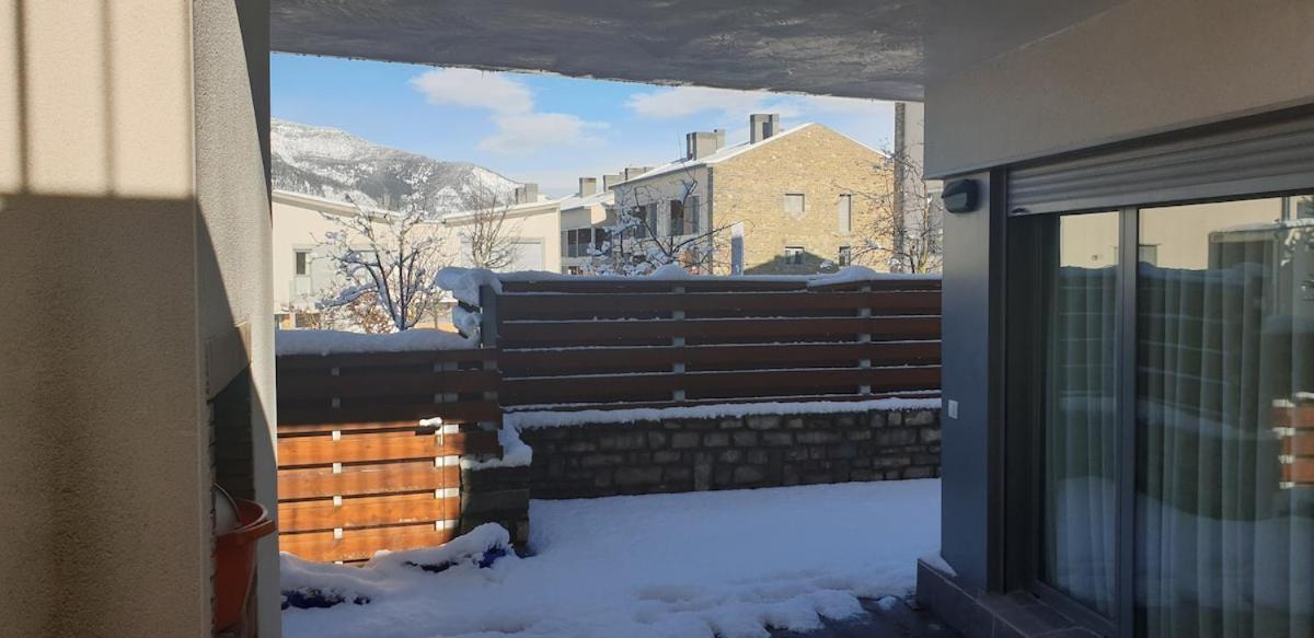 Hébergement de vacances Adosado Entero, Bbq Y Piscina Comunitaria Sabiñánigo